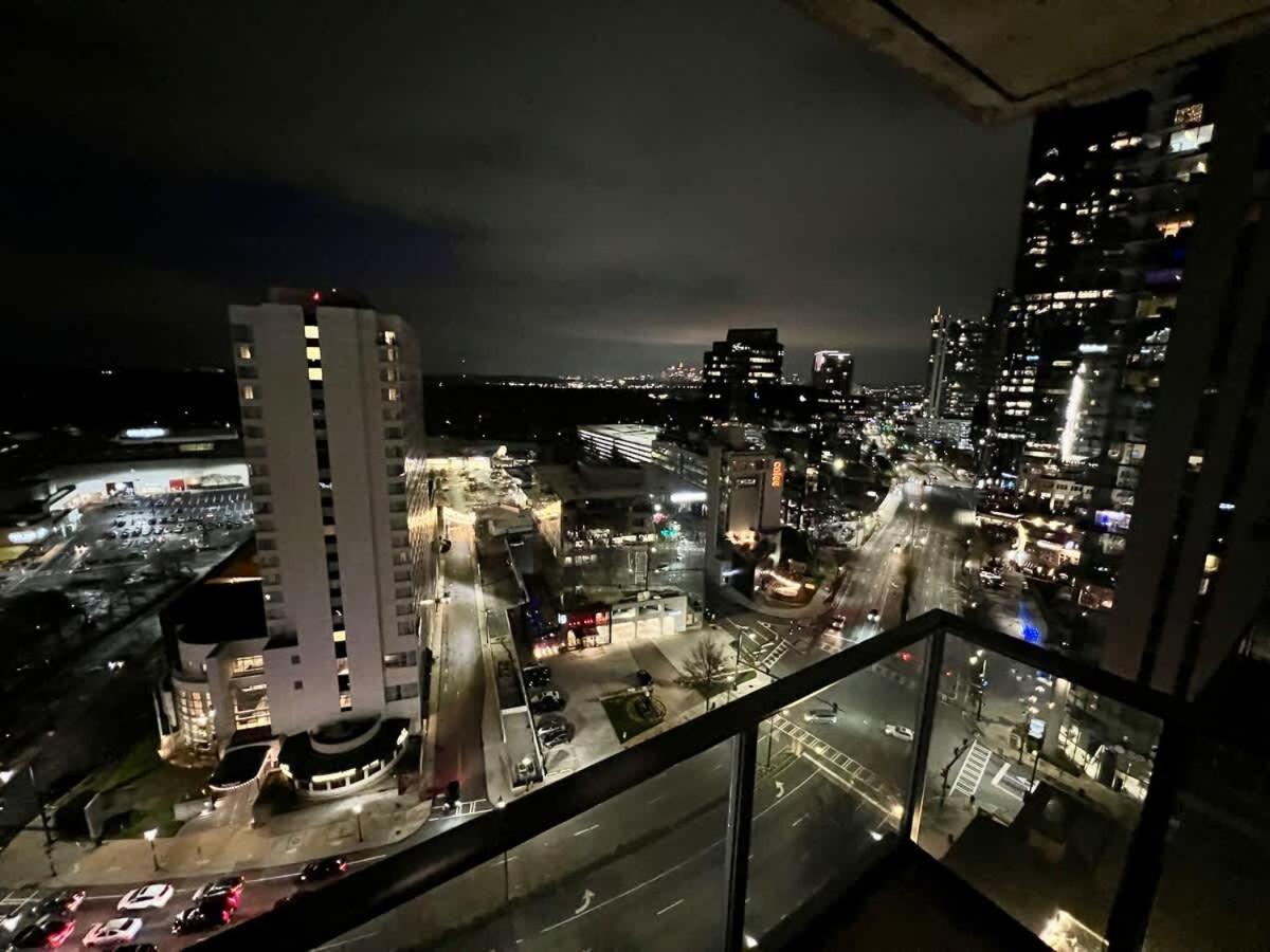 Panoramic Penthouse Views - Two 15ft Balconies Apartment Atlanta